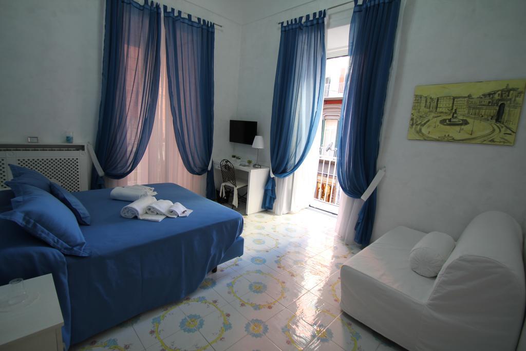 Le Vie Di Napoli B&B ภายนอก รูปภาพ