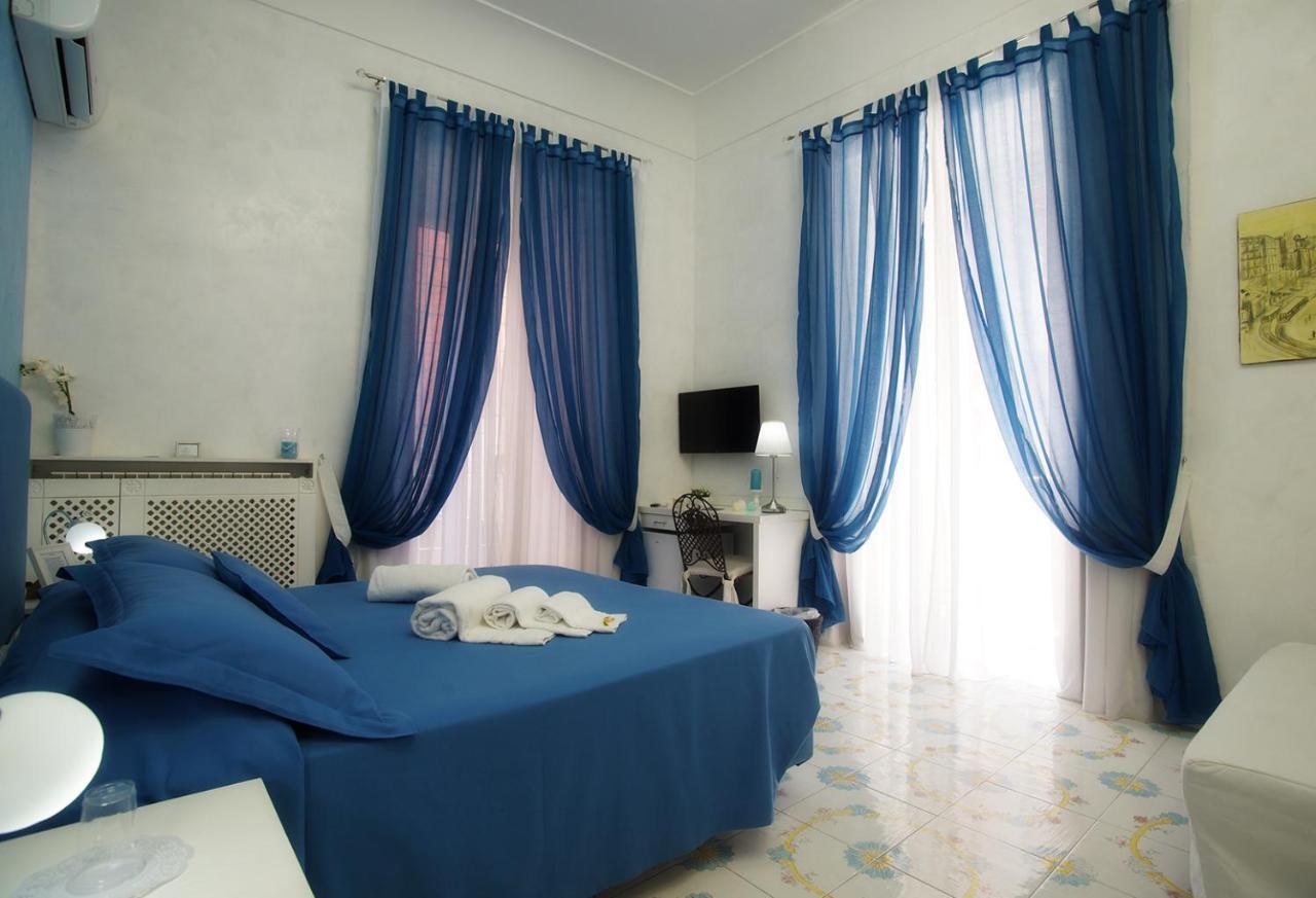 Le Vie Di Napoli B&B ภายนอก รูปภาพ