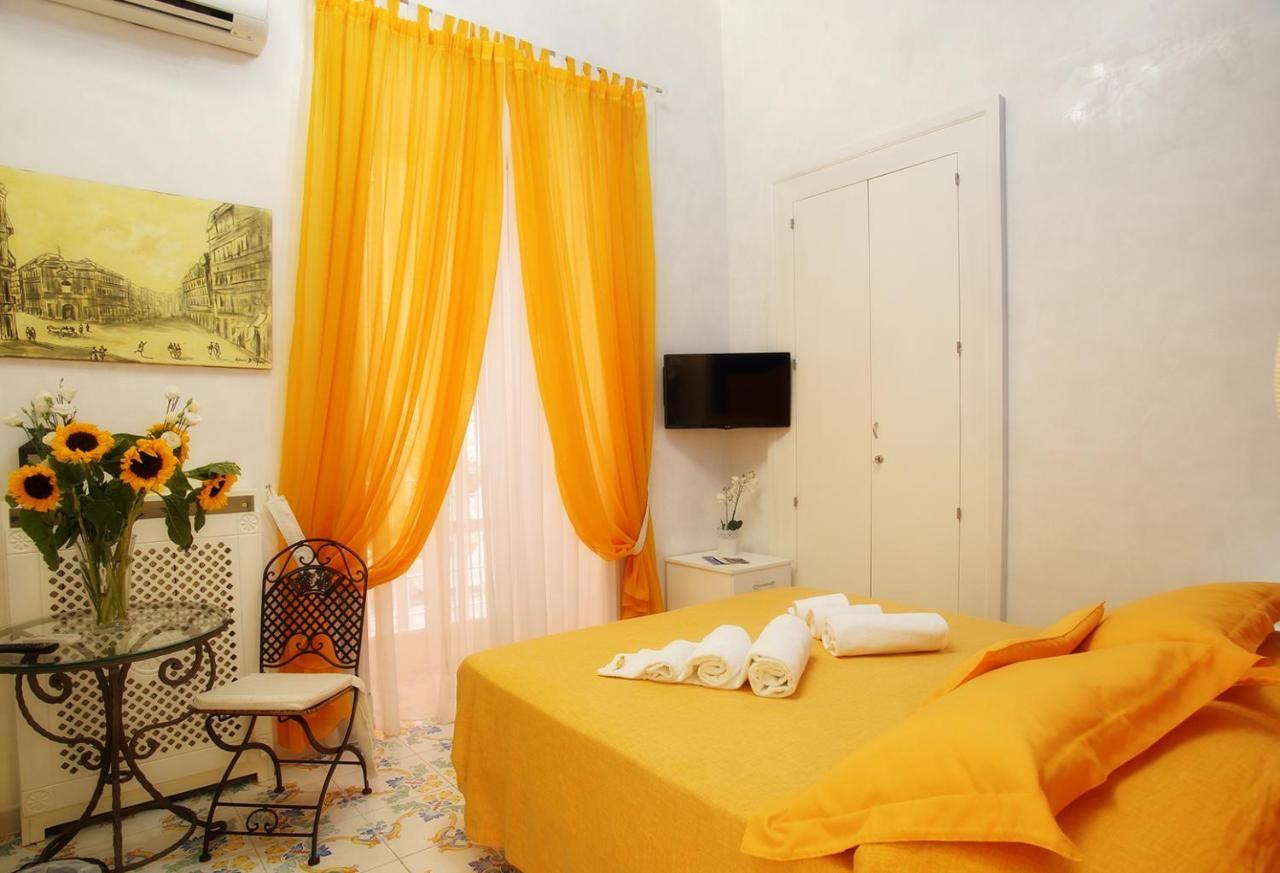 Le Vie Di Napoli B&B ภายนอก รูปภาพ